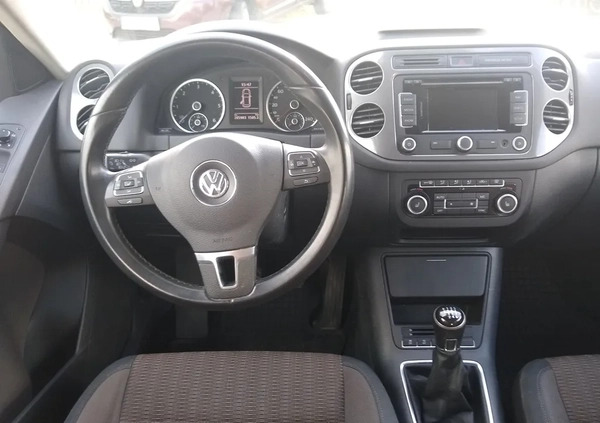 Volkswagen Tiguan cena 49900 przebieg: 285903, rok produkcji 2013 z Wałbrzych małe 211